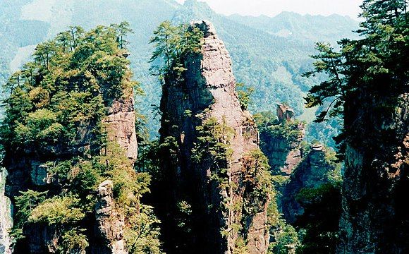 China "rebatiza" montanhas em homenagem ao filme Avatar.