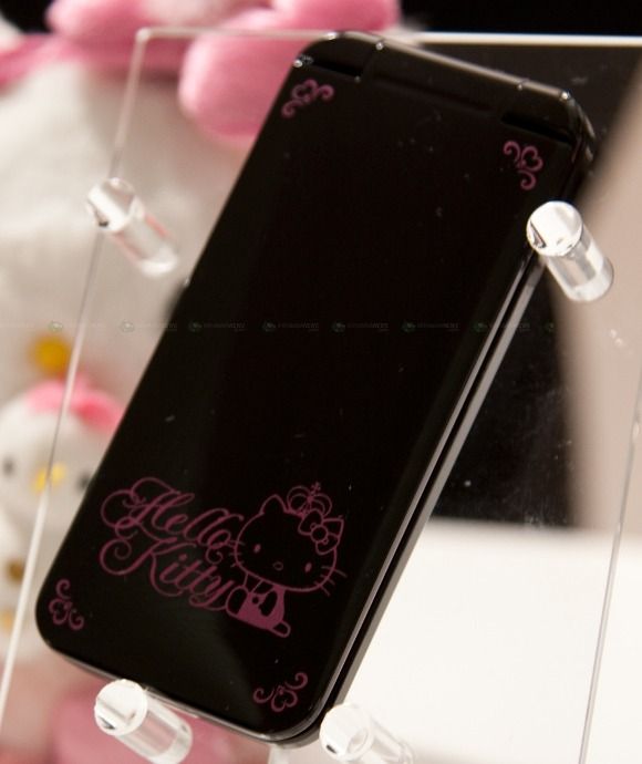 Hello Kitty Phone. Um celular para garotas!