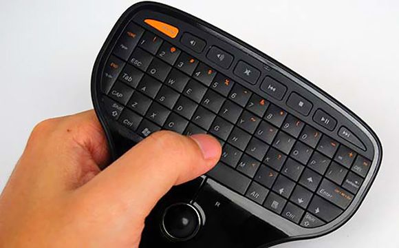 Lenovo lança Controle remoto, Mouse e Teclado em um só gadget.