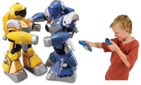 Robôs de Brinquedo imitam método de controle do Nintendo Wii.