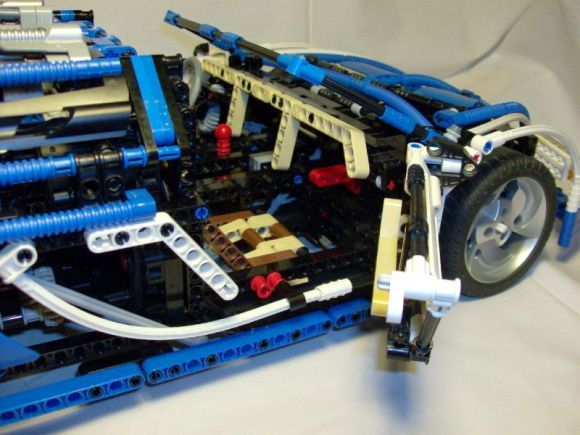 Bugatti Veyron feita de LEGO. E funciona de verdade! (com vídeo)