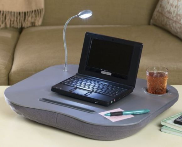 Lap Desk oferece mais conforto a donos de Notebooks.