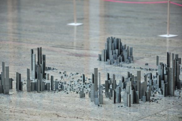 Uma cidade construída com grampos de grampeador. (com vídeo)