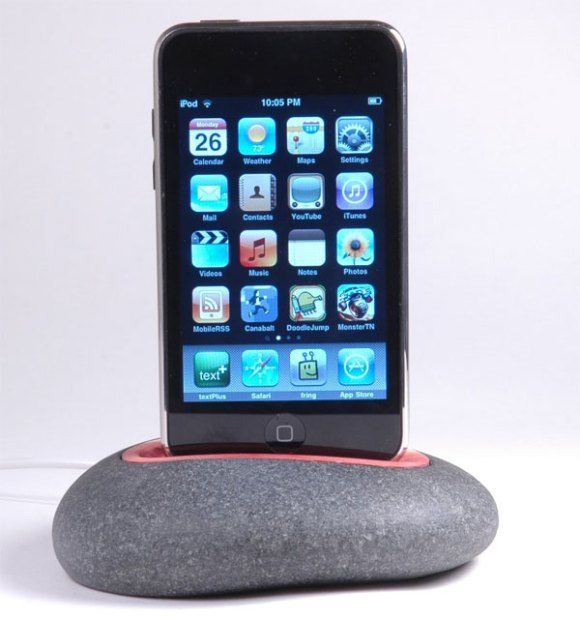 iRock - Doca para iPhone em forma de pedra.