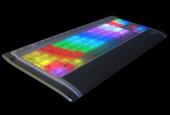 Luxeed U5 - Um teclado com teclas multicoloridas que acendem no escuro!