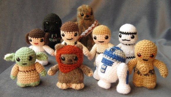Miniaturas de Star Wars feitas de crochê.