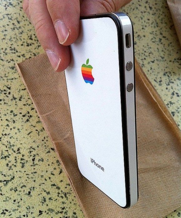 O iPhone 4 branco já existe!