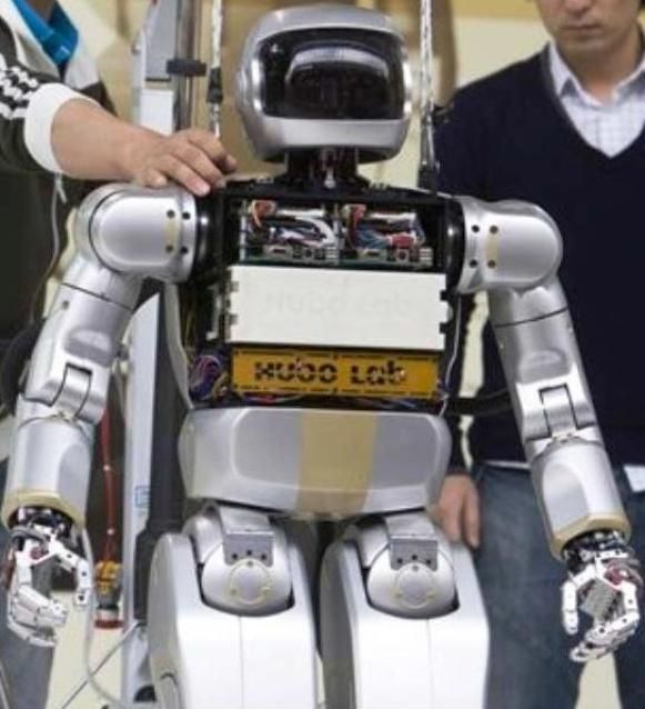Robô imita movimentos humanos com perfeição!