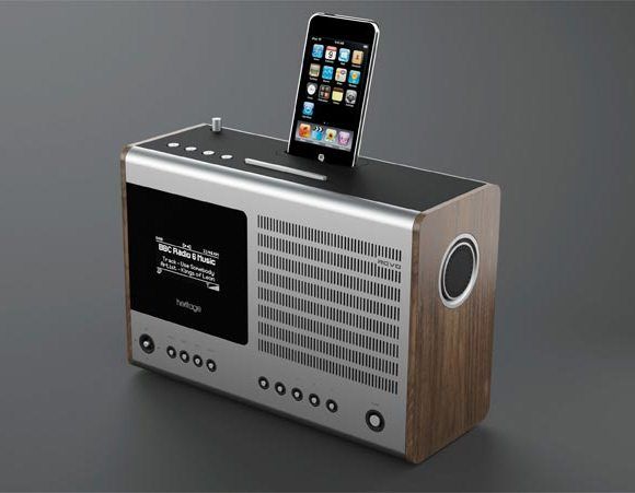 Heritage da Revo combina Rádio Digital com Doca para iPhone.