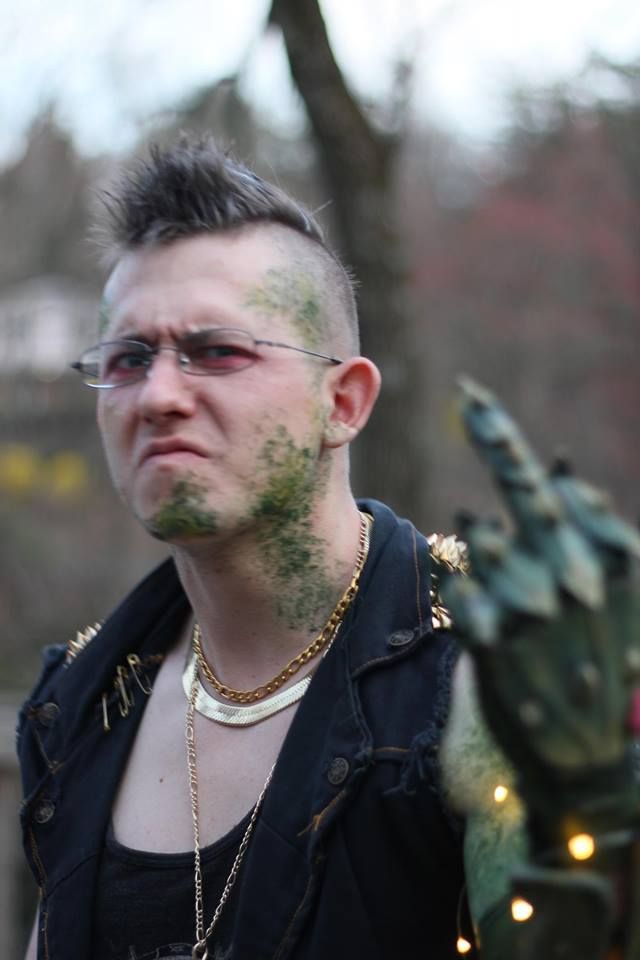 [Image: 31563887_10213340336917669_6330129045174...g~original]