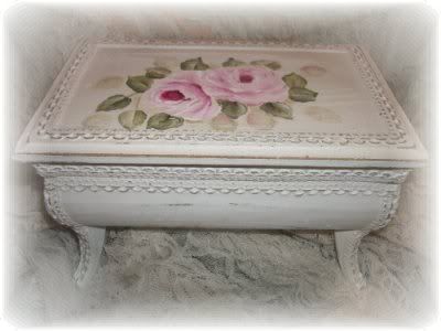 Shabby Cottage Designs