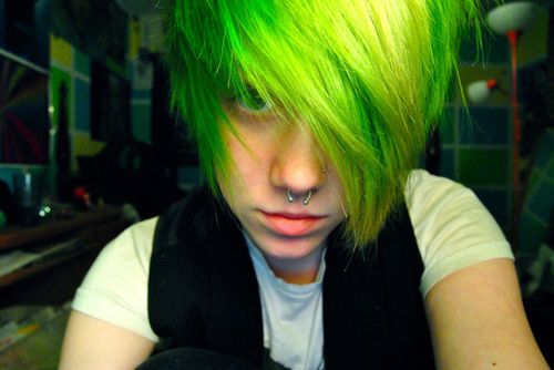  photo cute-emo-guy-haircute-emo-boy-green-hair-septum---inspiring-picture-on-favim-czwqtwta_zps04de4e3b.jpg