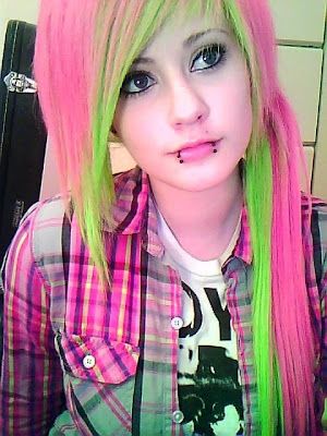  photo pink-green-scene-hair-2_zps440a27ee.jpg