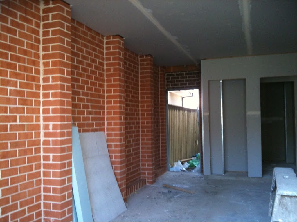 Attn: all EB house builders - garage photo needed