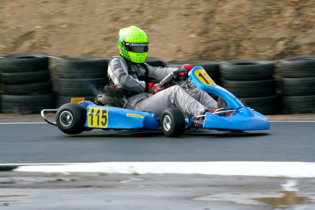 IMAGE: http://i909.photobucket.com/albums/ac300/DonaldMH/IMG_7469.jpg