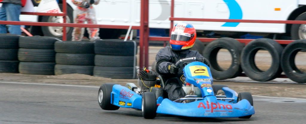 IMAGE: http://i909.photobucket.com/albums/ac300/DonaldMH/IMG_7498.jpg