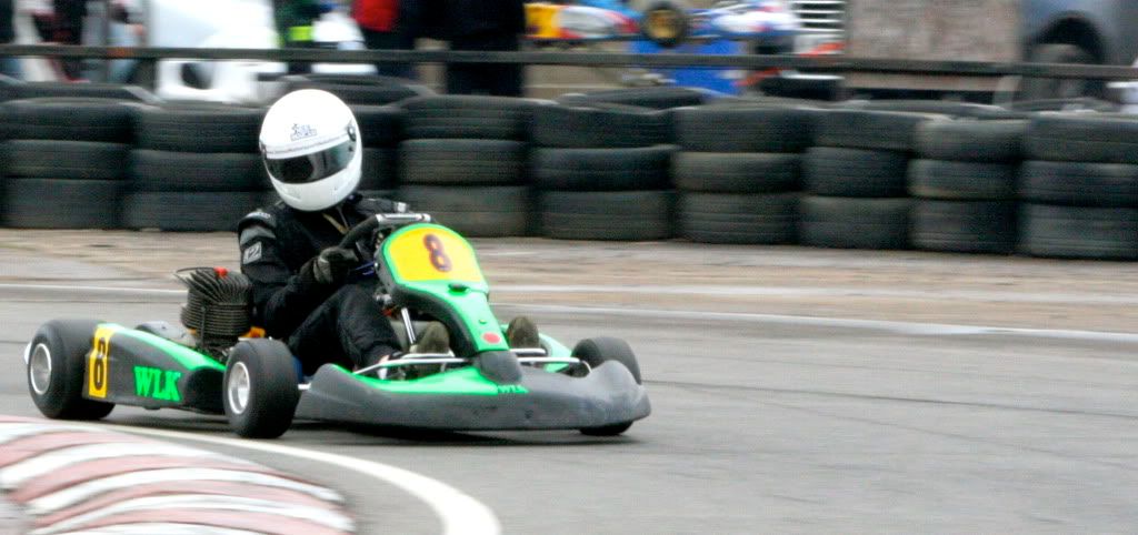 IMAGE: http://i909.photobucket.com/albums/ac300/DonaldMH/IMG_7522.jpg