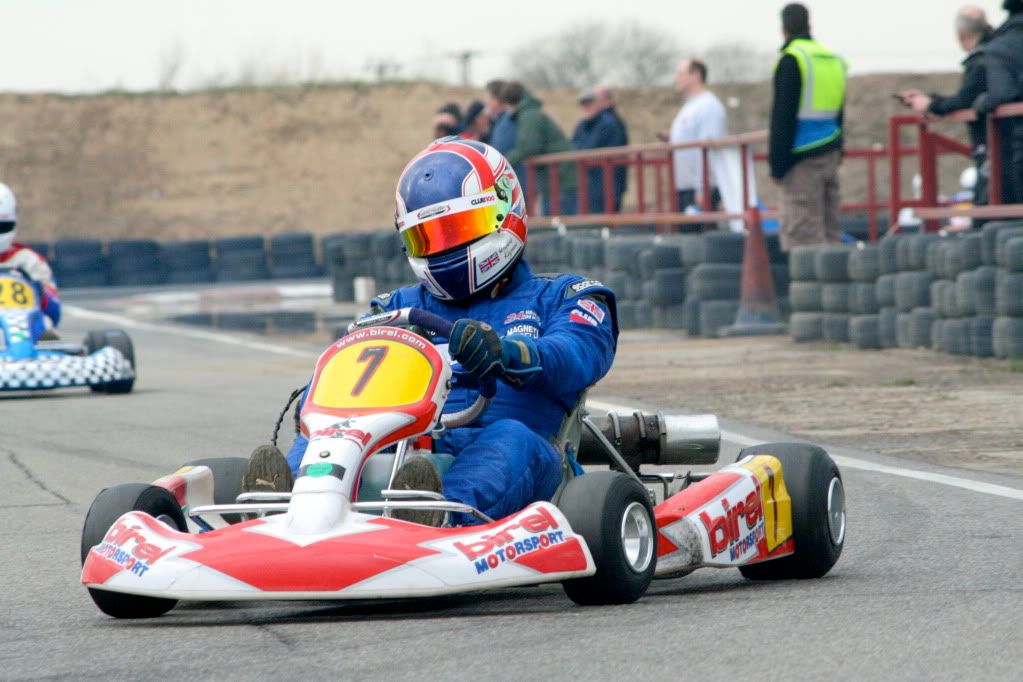 IMAGE: http://i909.photobucket.com/albums/ac300/DonaldMH/IMG_7612.jpg