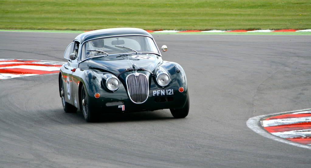 IMAGE: http://i909.photobucket.com/albums/ac300/DonaldMH/Snetterton/IMG_7966.jpg